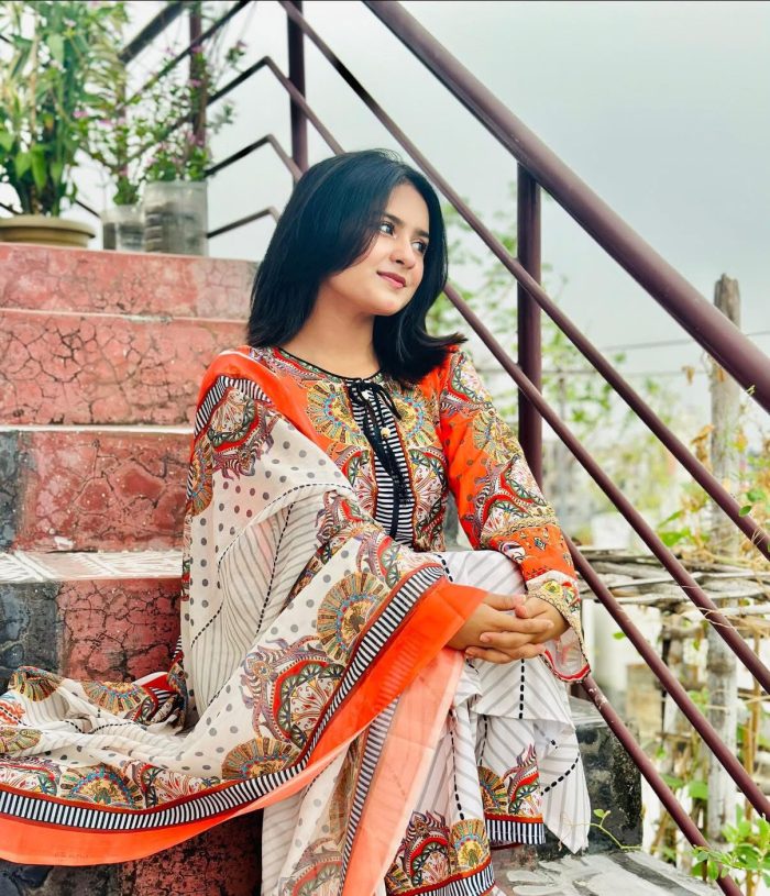 Pakistani Inpired Disgital print 3 piece - Image 4