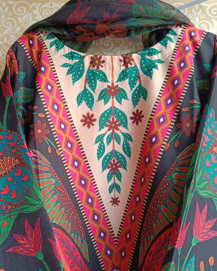 Peacock Pakistani inspired 3pcs - Image 10
