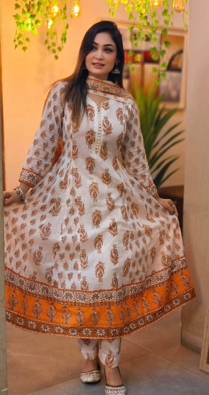 Cotton Gown Three Piece - Image 9
