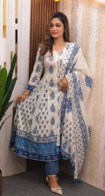 Cotton Gown Three Piece - Image 5