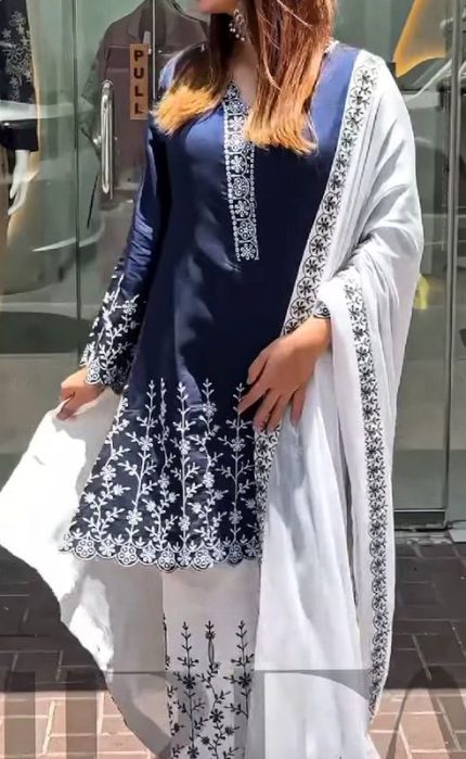 Luxury Cotton Embroidered Stitched 3Pcs
