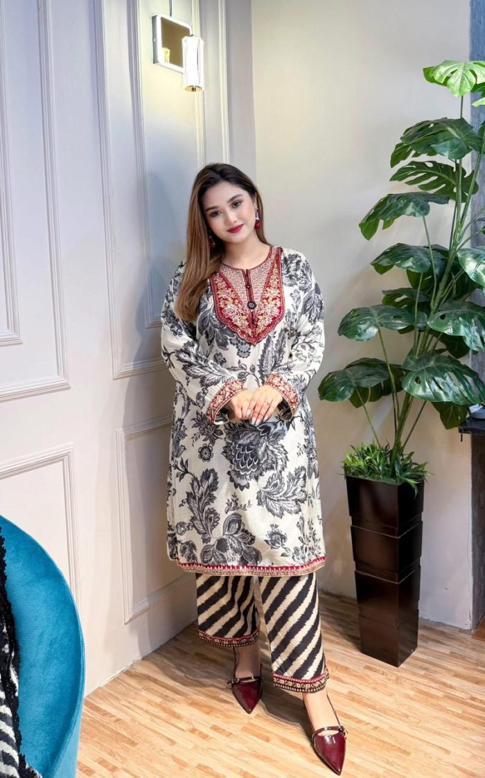 Pakistani Ethnc inspired Stitched 3 piece Set - Image 6