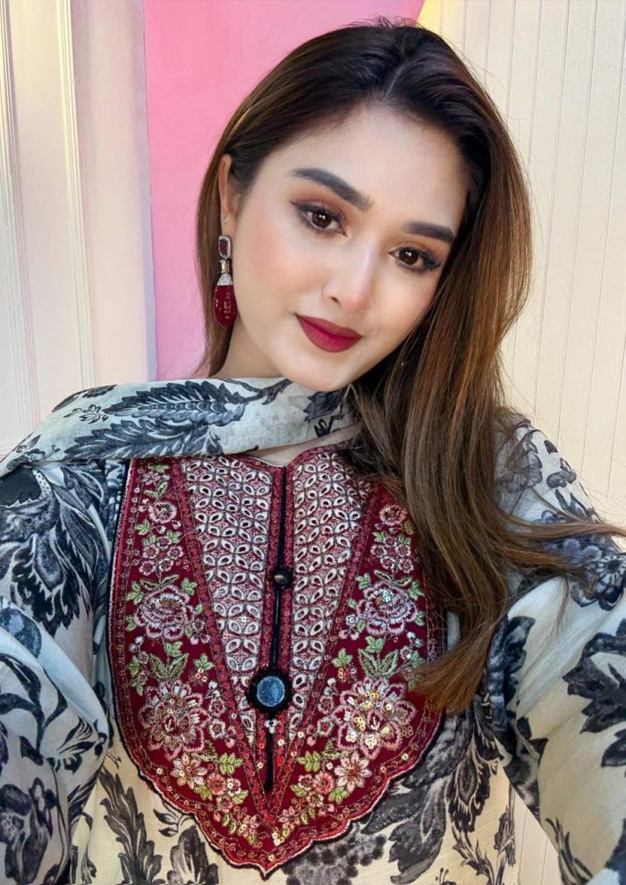 Pakistani Ethnc inspired Stitched 3 piece Set - Image 3