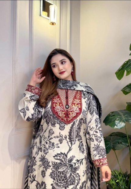 Pakistani Ethnc inspired Stitched 3 piece Set