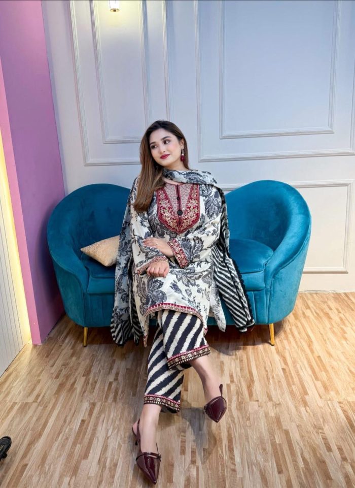 Pakistani Ethnc inspired Stitched 3 piece Set - Image 5