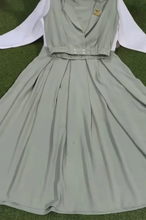 Stylish exclusive gown with Koti (solid colour)